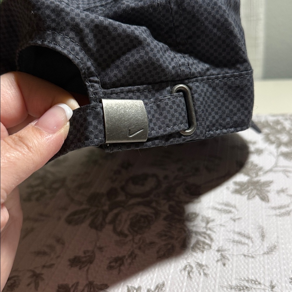 Nike Golf Dark Gray Patterned Cap - Picture 5 of 8